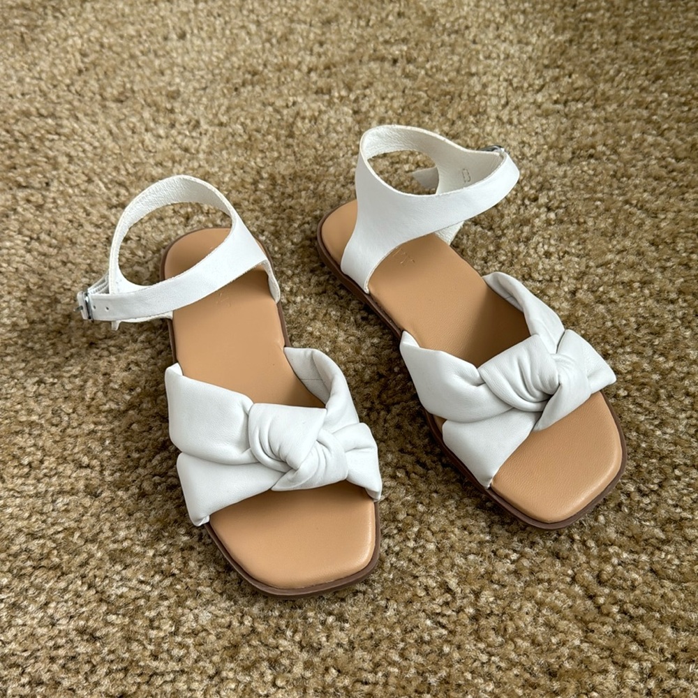 Old Navy Toddler Knotted Strap Sandals